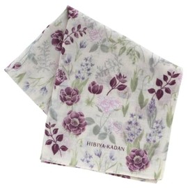 [ブルーミング] 【HIBIYA-KADAN 日比谷花壇】 ヒビヤカダン 大判 ガーゼハンカチ（58cm）季節の花々 (アイボリー) 婦人 レディース ハンカチ ハンカチーフ 約58cm 000188-0020-02