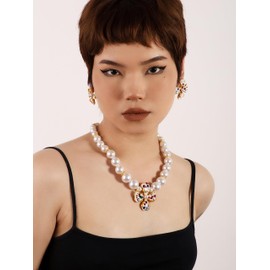 OJERRY Statement Chunky Faux Pearl Pendant Cool Choker Necklace Costume Jewelry Accessories Necklaces Romantic Gifts for Women Trendy In Her Their 30s