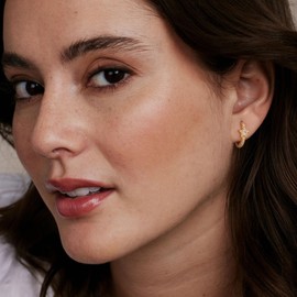 Jenosy Earrings Women's Delicate Gold Earrings Girls Fashionable Lightweight Hoop Earrings Chunky Cartilage Huggie Earrings Hypoallergenic Earrings 18K Gold-Plated Women's Fashion Jewellery for Women