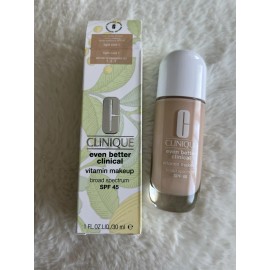 Clinique Even Better Clinical Vitamin Makeup SPF 45 LIGHT COOL 1