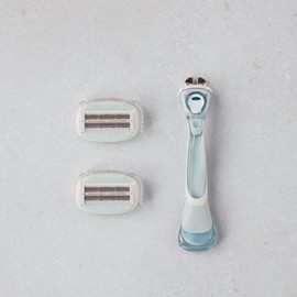 Dorco Shy Moisture Body Razor / 도루코 샤이 모이스쳐 바디면도기