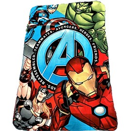 Avenger' Team Join to Save The World Cozy Fleece Throw Blanket 40" x 60" (Green)