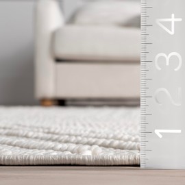 nuLOOM Makena Geometric 2' x 3' Accent Rug for Living Room Bedroom Dining Room Entryway Kitchen, Makena Off-White