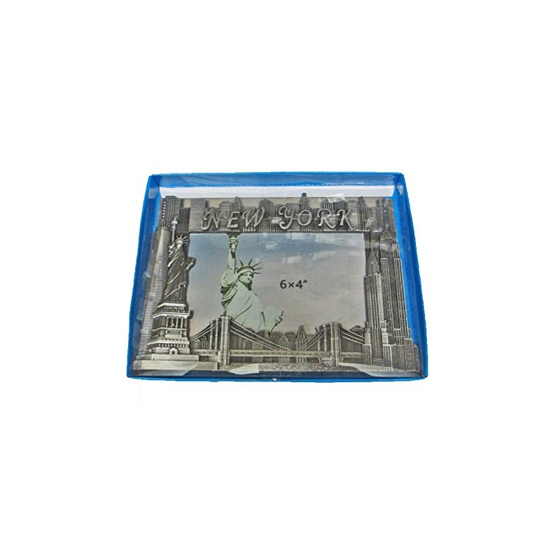 New York Souvenir Metal Picture Frame with Statue of Liberty