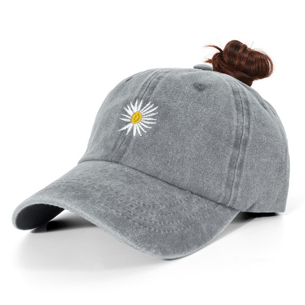 HeyCaps Women’s High Pony Baseball Cap with Daisy Embroidery and