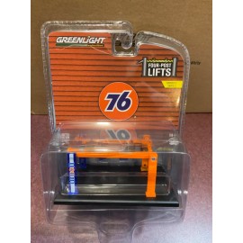 Greenlight Auto Body Shop series Four-post lift. UNION 76