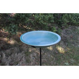 BYER OF MAINE Circles Post Bird Bath, Outdoor Garden and Patio Decor, Porcelain, Glaze Finish, Steel Mounting Post, Outside Bird Pond Fountain, 14"x14"x30", Jade Green