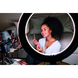 Juice Social 10" Desktop LED Selfie Ring Light with Phone Holder and Extendable Legs | Vlogging, Make-Up, Streaming Black