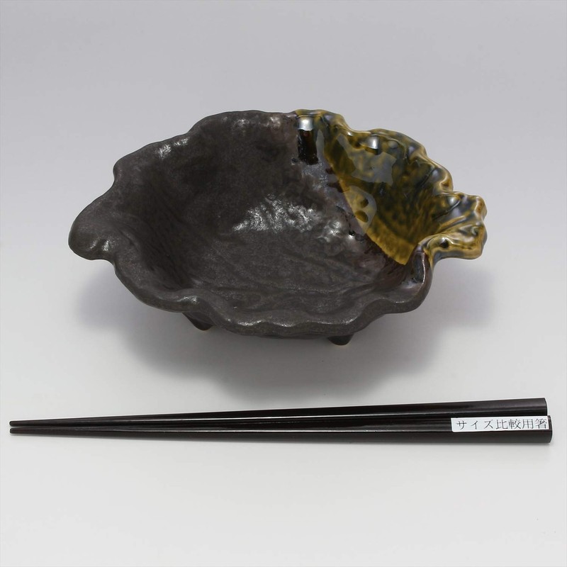 Banko Ware 17744 Kurooribe Konoha Shaped Small Bowl