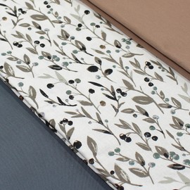 VmG-Store 1.5 m Cotton Fabric Set Design Fabric + 2 x Plain Colour Coordinated 100% Cotton Material Selection (Olive Berry Branches Set24)