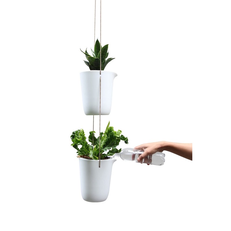 Qualy Oasis QL10307-WH-GY Round Flower Pot with Self-Watering System in