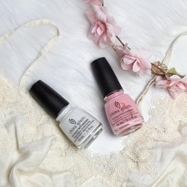 China Glaze Esmalte de Uñas Glow Commando, Color de Alta Pigmentación, Secado Rápido, Resistente al Astillado, 14 ml