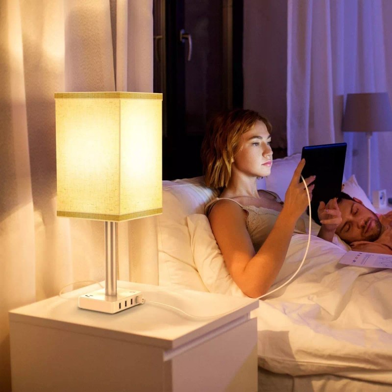 AJC Toys Lámpara Con 3 Ac/4 Puertos Usb,control De Táctil