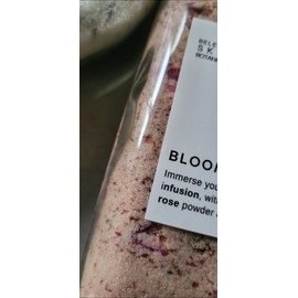 HIMALAYAN SALT BATH SOAK Bath SOAK/BATH SALTS - with pink clay Neroli Blossom oil and real rose buds - 320g