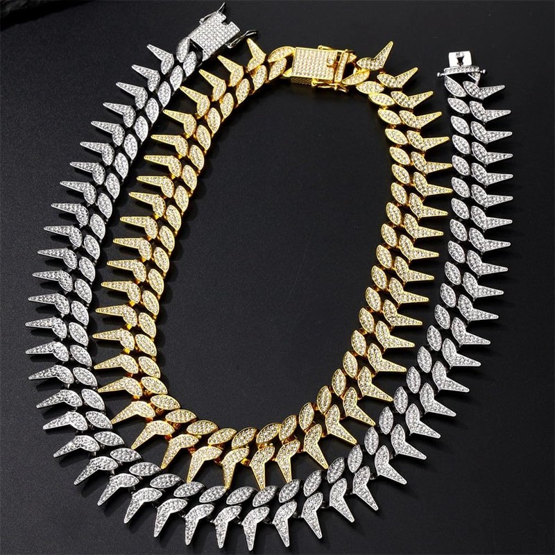 Serijoars Dog Chain Collar, Side Spiked Style Necklace Bling Diamond