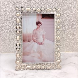 Xshelley 5 x 7 Inch Pearl Picture with Crystal Frame, Silver Plated with High Definition Glass Photo Frame, Pearls Inlaid with White Electroplated Shiny Silver Zinc Alloy Photo Frame for Weddings