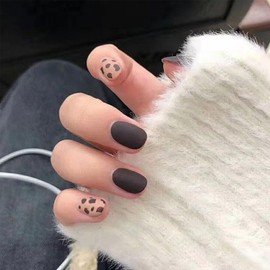 Autumn Winter Press on Nails Short Square Fake Nails with Brown Leopard Designs Full Cover Black Matte Stick on Nails Early Autumn Coffee Color Artificial Acrylic Nails Glue on Nails for Women 24Pcs