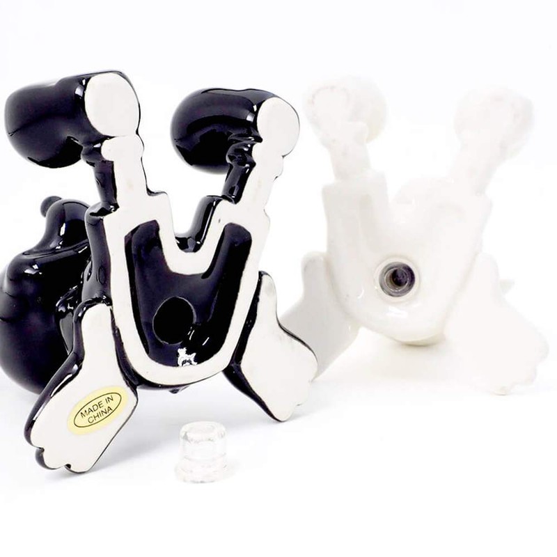 enesco 6003748 Mickey Black & White Salt and Pepper Set