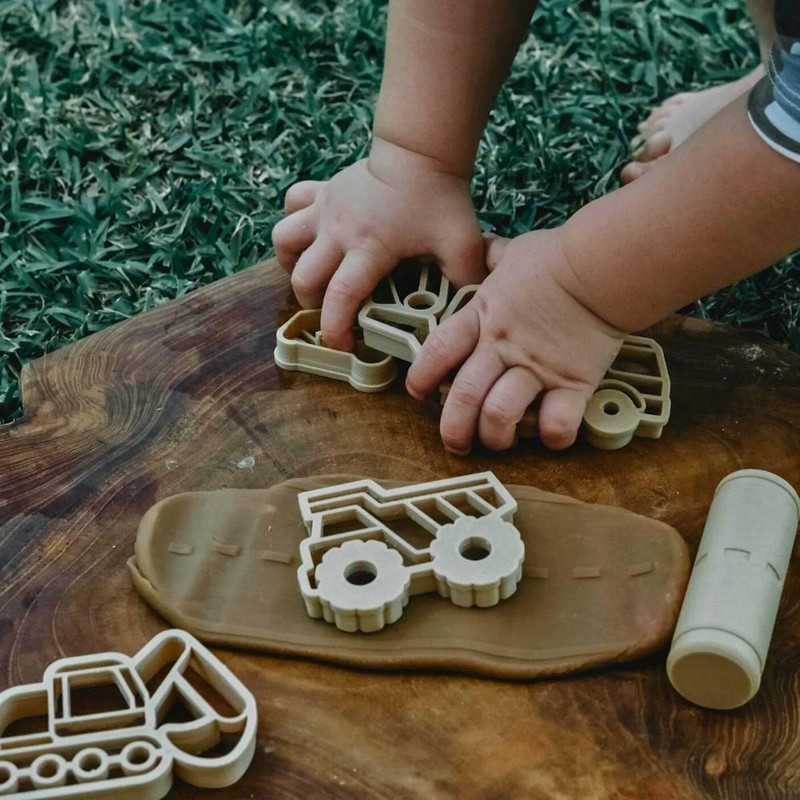 Kinfolk Pantry Cookie Cutter / Play Dough Cutters Construction (set