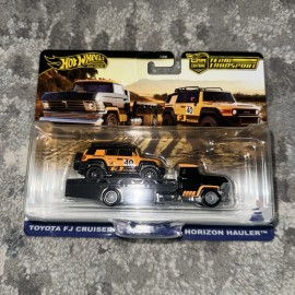 Hot Wheels 2025 Hot Wheels Toyota FJ Cruiser & Horizon Hauler Team Transport #81 in hand