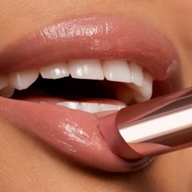 Lancme Idle Lip Butterglow  Blsamo para Labios con Color y Brillo, Hidratacin de 24 Hrs con 12 Escualano y Ceramidas, Textura Ligera, 3 g, 33 Idle... 