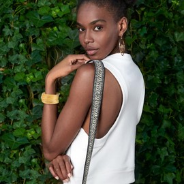 YBMYCM 10Pcs Gold Bangle Bracelet Set for Women Multi Layer Stackable Wide Bangles Indian Chunky Bangle Bracelets Ethnic Glossy Textured Bracelets Wedding Outfit Jewelry (20pcs-Gold)