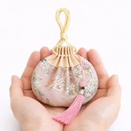 I agree to third-party provision of mini lucky bags, traditional decorations, Korean souvenirs, foreigner gifts, and return packaging packaging pouches. / 미니 복주머니 전통 장식 한국 기념품 외국인 선물 답례품 포장 주머니 파우치 배송을 위한 제3자 제공에 동의합니다
