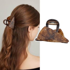 Nemio Hair Clip, Triangular Hair Clip, Korean Style, Hair Claw, Simple Design, Approx. 3.1 inches (8 cm), Medium Size, Half Up, Half Knot, Secure, Strong, Hair Arrangement, Adult Cute, Stylish