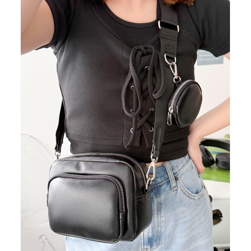 Wigo Women's Circle Square Shoulder with Pouch, Black