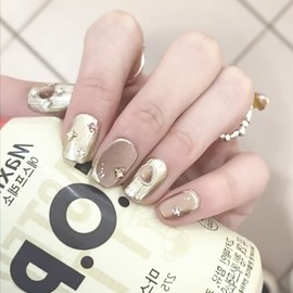 30PCS Cat Eye Square Press on Nails Short Fake Nails with Steel Beads Design Brown Rhinestone False Nails Full Cover Glossy Glue on Nails for Women Stick on Nails Finger Manicure