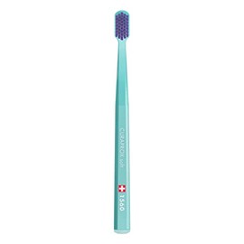 Curaprox Cepillo de dientes CS 1560 Soft - Cepillo de dientes manual para adultos con cerdas 1560 Soft CUREN - Color aleatorio