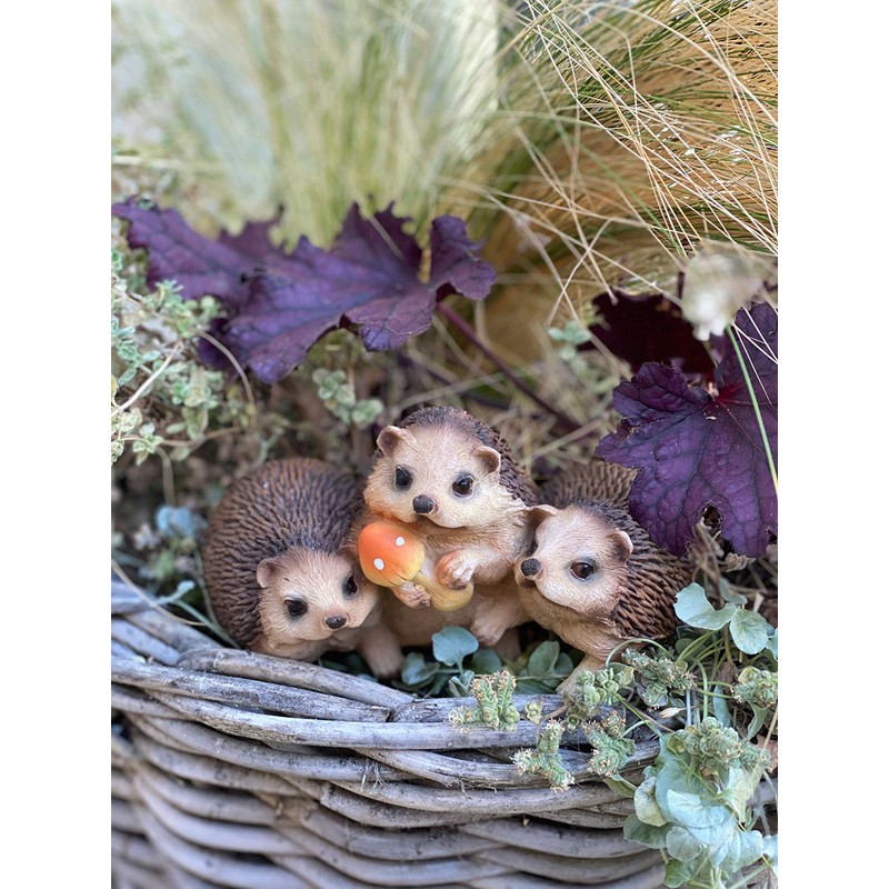 Objectz Hedgehog Group with Toadstool Table or Garden Decoration, Beautiful