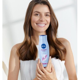 Nivea Nivea Diamond Gloss Shampoo 250 ml / 240 ml