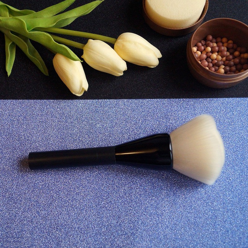 Vela.Yue Flower Shape Loose Powder Brush Large Size Makeup Brush