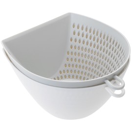 Akebono MZ-3525 Colander Bowl Set, White, Large, Made in Japan, Quickly move chopped ingredients from the cutting board to prevent spills, Ingredients will not overflow even when placed under running water, with gradations, with a hook for hanging up, mi