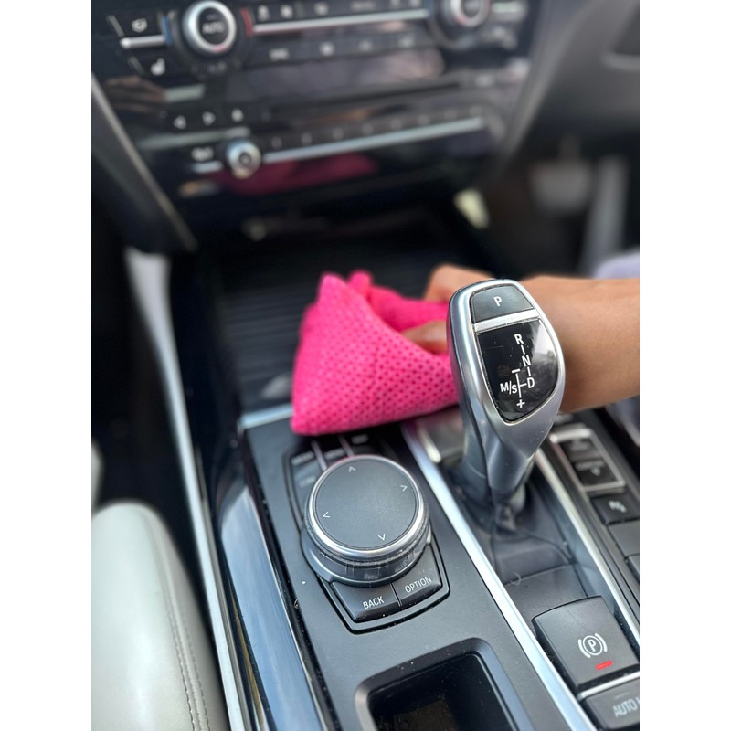 Premium Super Absorbent Chamois Towel - 26"x17" Scratch-Free Car Drying