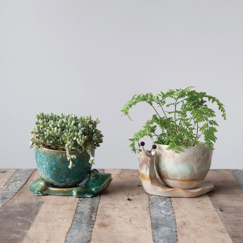 Creative Co-Op Stoneware Snail Planter, Reactive Glaze, (Each One Will