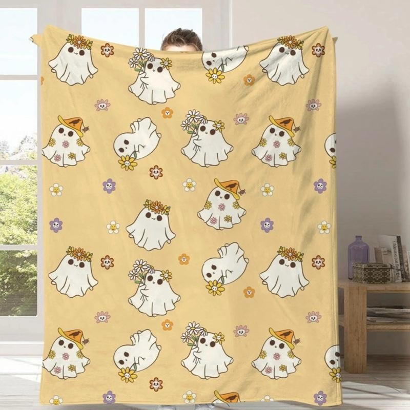 Spooky blankets - Color: Ghosts reading