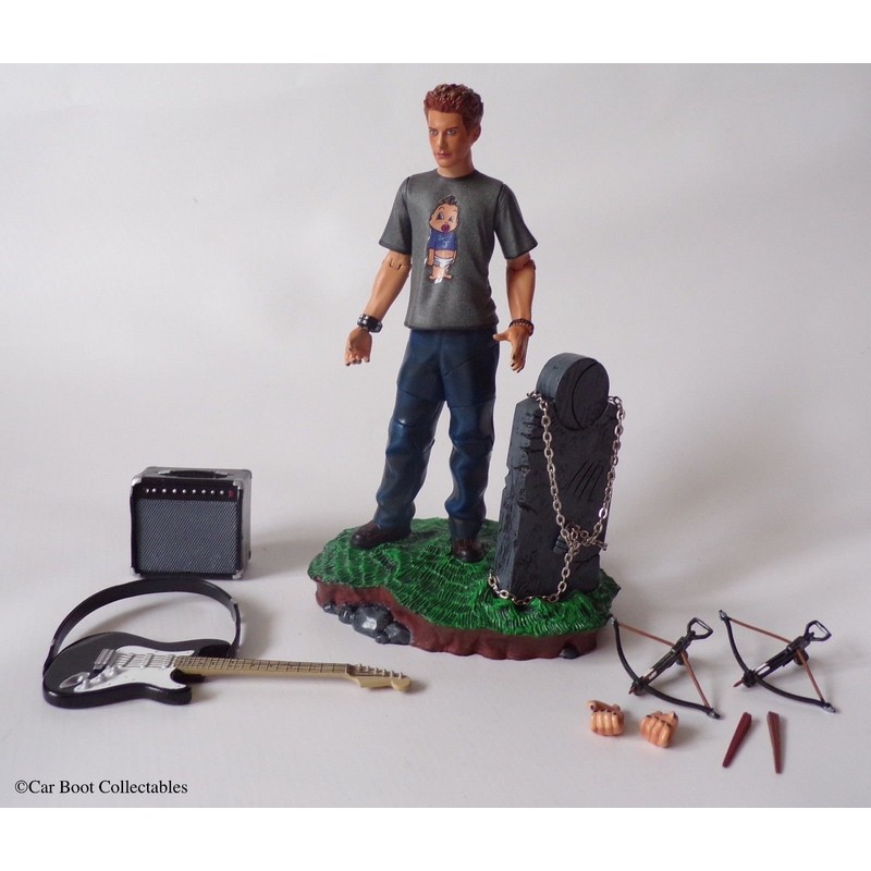 Buffy the Vampire Slayer - Werewolf OZ Previews Exclusive Action