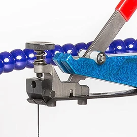 Hegner Saw Blade Clamp with Square Screw | Slot Width 0.7 mm | Pack of 1