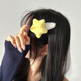 Diab Star Cute Fur Hairpin Star Fake Fur Side Hair Clip Hairpin / 디아브 별 뽀짝 퍼 헤어핀 스타 페이크 퍼 옆머리 집게 머리핀
