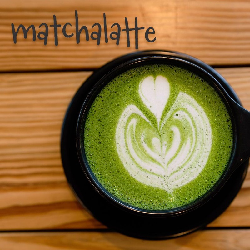 Iiko Cafe Matcha Latte Powder, 7.1 oz (200 g), Made
