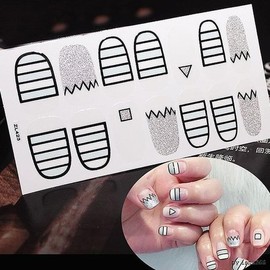 Zigzag nail stickers, stick-on nails, pedicure, DIY nail art, nail stickers, stick-on stickers, DIY nails / 지그재그네일스티커 붙이는네일 패디 셀프 네일아트 네일스티커 붙이는스티 셀프네일