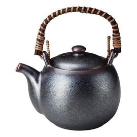 Yugen No. 3 Earthenware Pot | Earthen: 5.3 x 4.1 x 4.1 inches (13.6 x 10.5 x 10.5 cm), 11.3 oz (320 g)