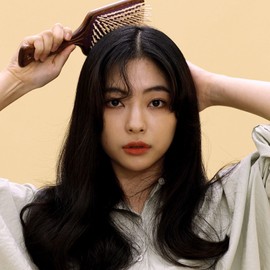 Cellibbon Athens Goddess Paddle Brush (L)/ Wooden Cushion Brush, Gold Pin / 셀리본 아테네 여신 패들 브러시(L)/ 원목 쿠션 브러쉬, 골드핀