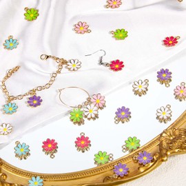 Yuanchu Daisy Enamel Pendants, Pack of 30 Enamel Flower Charms, 6 Style, Cute Small Flower Pendants, Colourful Flower Themes, Alloy Pendant for Bracelets, Earrings, Necklaces, DIY Crafts, Zinc, Man