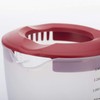 Westmark mixing cup with a splash guard, lid and spout,