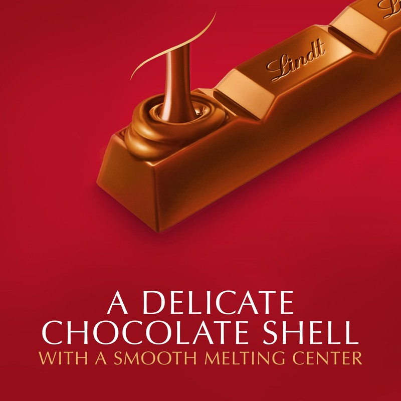 Lindt LINDOR Milk Chocolate Truffle Bar, Chocolate Candy Bar with