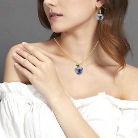 Uloveido - Juego de joyas con forma de manzana y piedra natural semipreciosa para mujer, bonitos aretes de manzana y collares de manzana, Acero inoxidable, Piedra