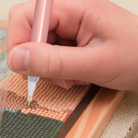 Operitacx 5pcs Diamond Art Pens with Light, Drilling Pen Crystal Art Pen Luminous Pen for Cross-Stitch Charging Diamond Pointing Pen Luminous Drill Pen Rhinestone Pointing Pen